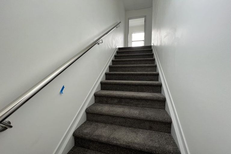 Photo of property in 2 Matukutureia Lane, Manurewa, Auckland, 2102