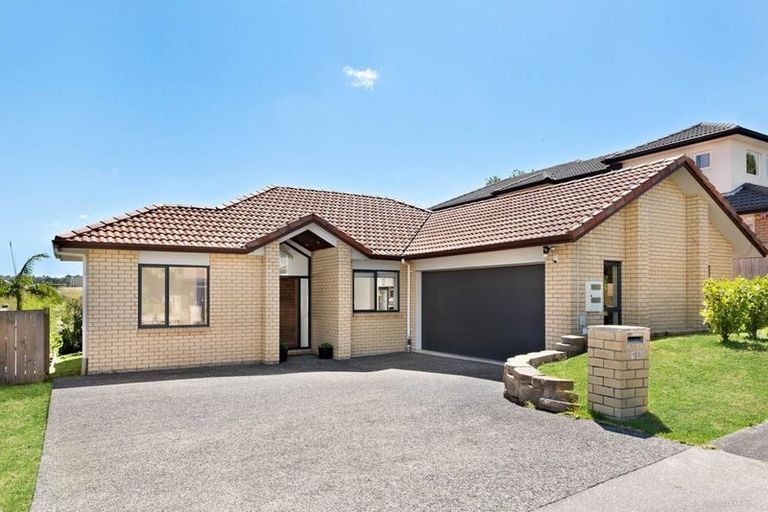 Photo of property in 18 Savina Court, Flat Bush, Auckland, 2019