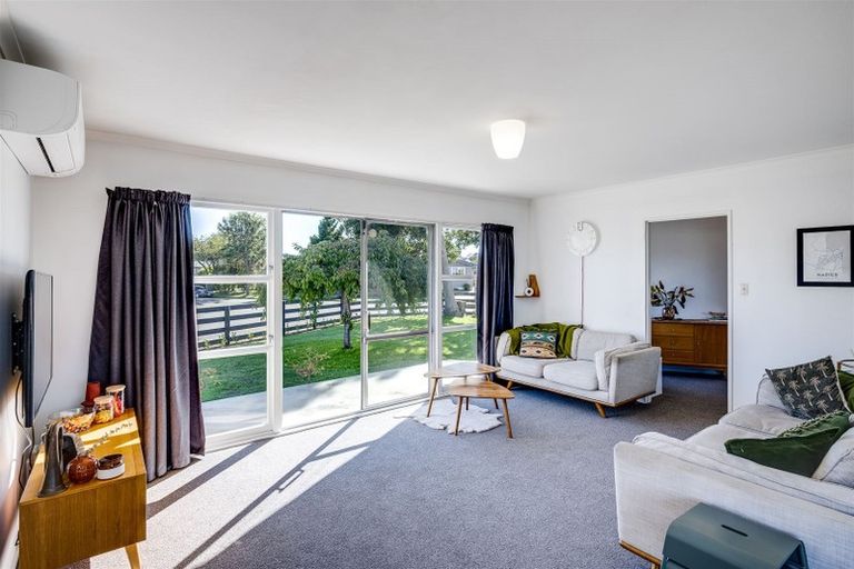 Photo of property in 1 Wynyard Crescent, Tamatea, Napier, 4112