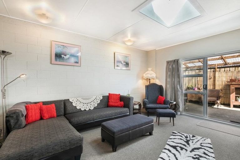 Photo of property in 7a School Road, Tuakau, 2121