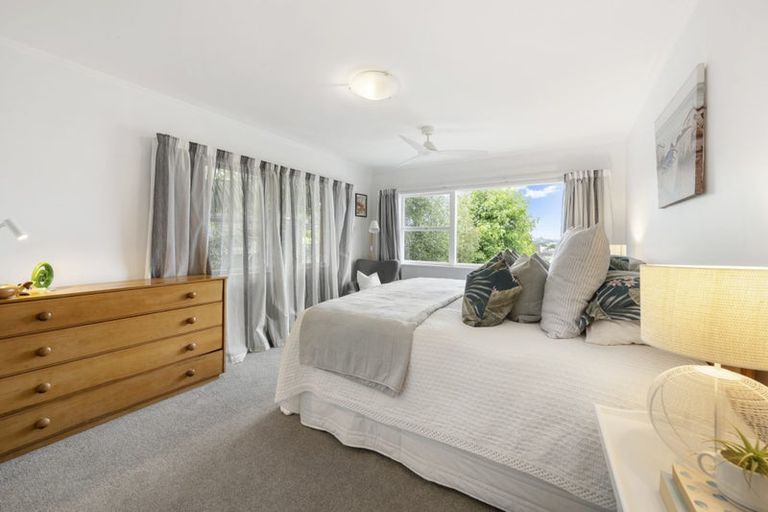 Photo of property in 6 Red Bluff Rise, Campbells Bay, Auckland, 0630