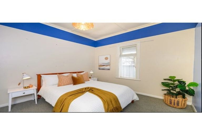 Photo of property in 70 Chelwood Street, Takaro, Palmerston North, 4412