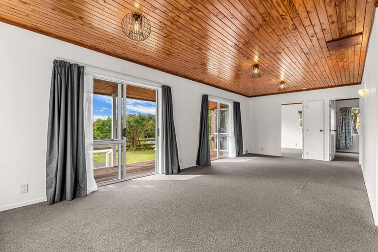Photo of property in 12 Cove Road, Waipu, 0510