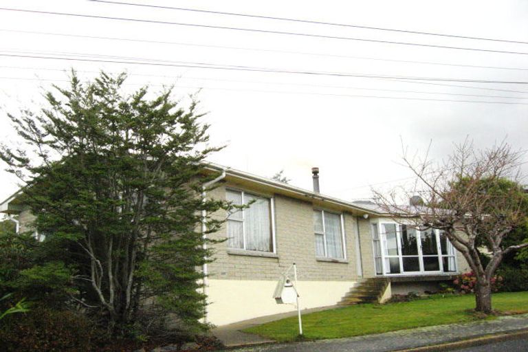 Photo of property in 4 Kaira Street, Sawyers Bay, Port Chalmers, 9023