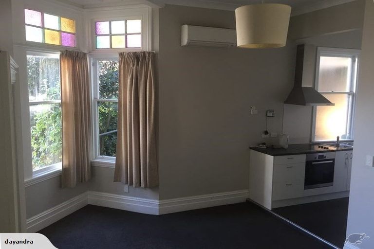 Photo of property in 17 Portland Crescent, Thorndon, Wellington, 6011