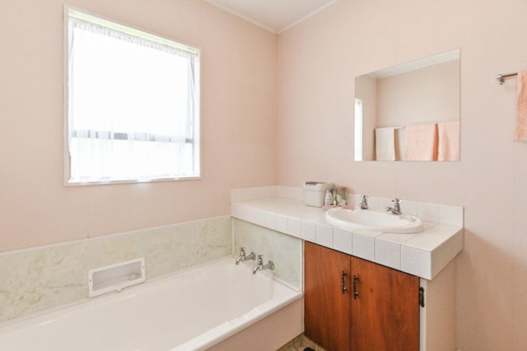 Photo of property in 3/200 Karaitiana Street, Frimley, Hastings, 4120