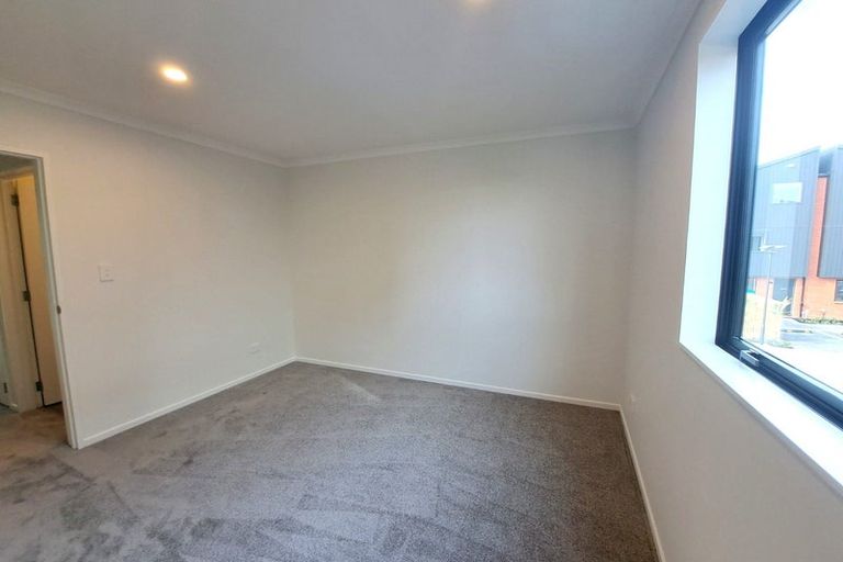 Photo of property in 2/46 Normandy Place, Henderson, Auckland, 0610
