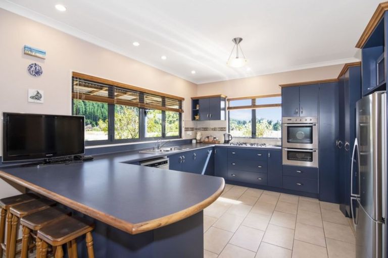 Photo of property in 19 Whiting Drive, Wakefield, 7025