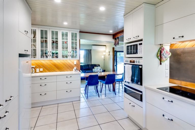 Photo of property in 54 Ngarimu Crescent, Taradale, Napier, 4112