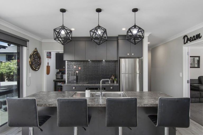 Photo of property in 11 Augusta Rise, Omokoroa, 3114