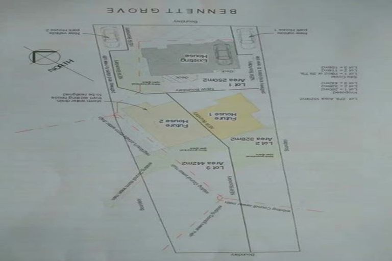 Photo of property in 4 Bennett Grove, Newlands, Wellington, 6037