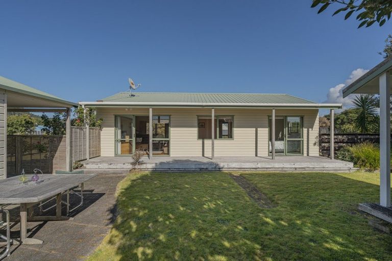 Photo of property in 2 Winderton Way, Pauanui, Hikuai, 3579