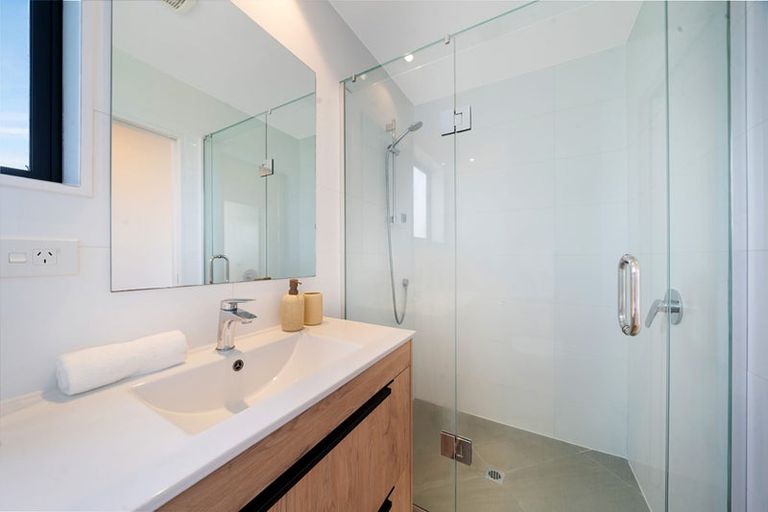 Photo of property in 150 Hobsonville Road, Hobsonville, Auckland, 0618