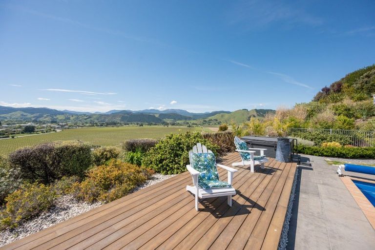 Photo of property in 23 Katania Heights, Brightwater, 7022