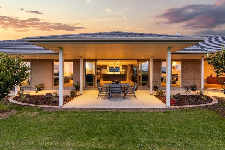 Photo of property in 1518 Old North Road, Helensville, 0875