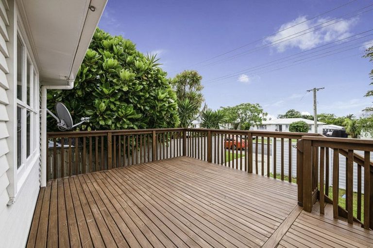Photo of property in 123 Wharf Road, Te Atatu Peninsula, Auckland, 0610