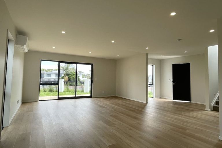 Photo of property in 3c Kaniere Place, Half Moon Bay, Auckland, 2012