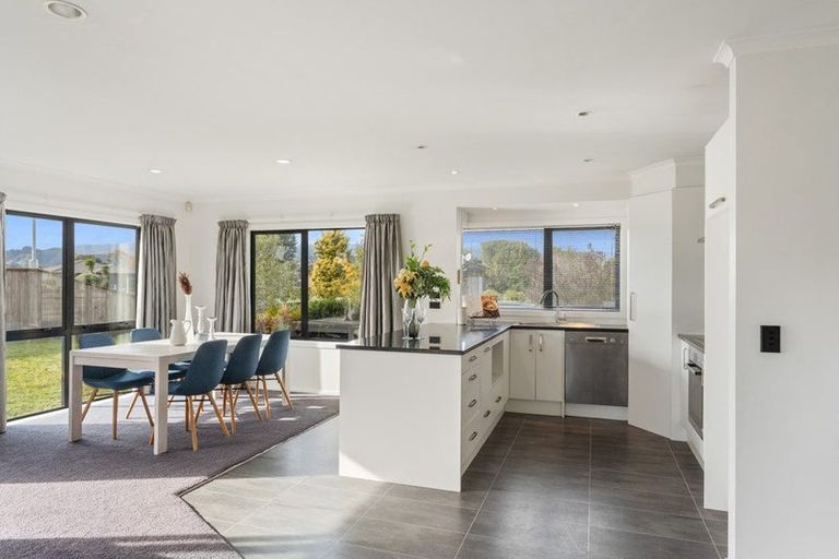 Photo of property in 10 Moy Place, Otaki, 5512