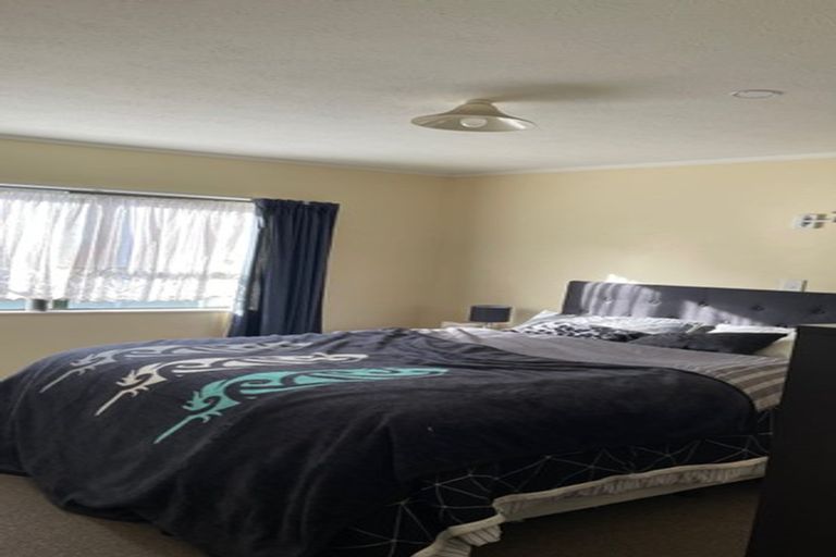 Photo of property in 8a Kentwood Drive, Woodridge, Wellington, 6037