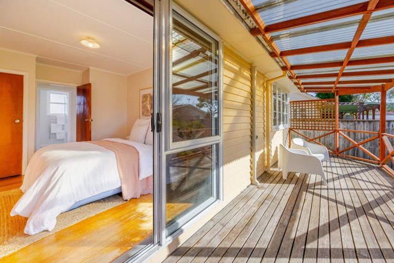 Photo of property in 178 Nuffield Avenue, Marewa, Napier, 4110