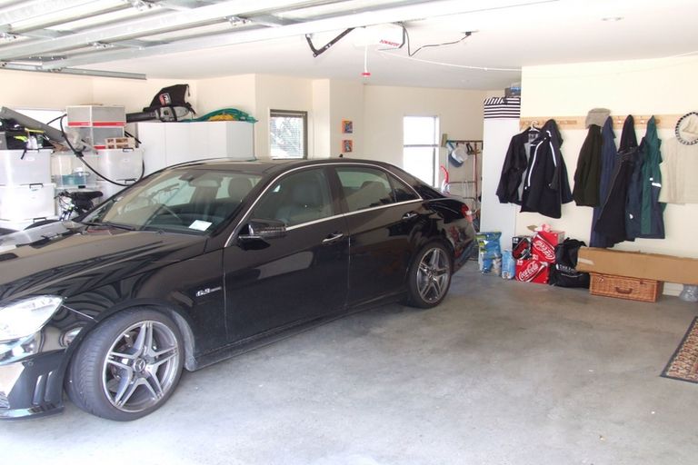 Photo of property in 2/72 Harvey Street, Waipahihi, Taupo, 3330