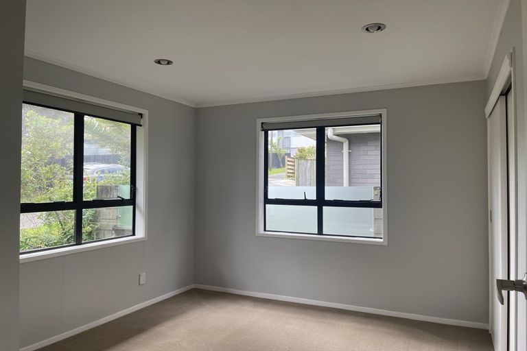 Photo of property in 463 Beach Road, Murrays Bay, Auckland, 0630