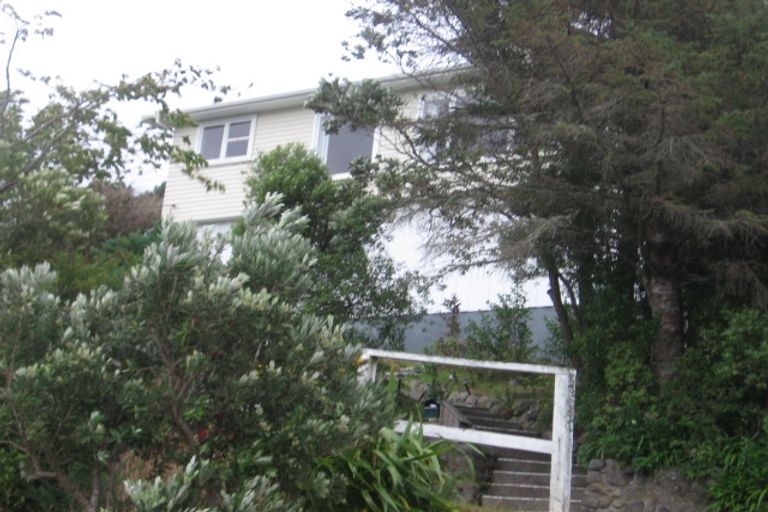 Photo of property in 48 Huntingdon Street, Northland, Wellington, 6012