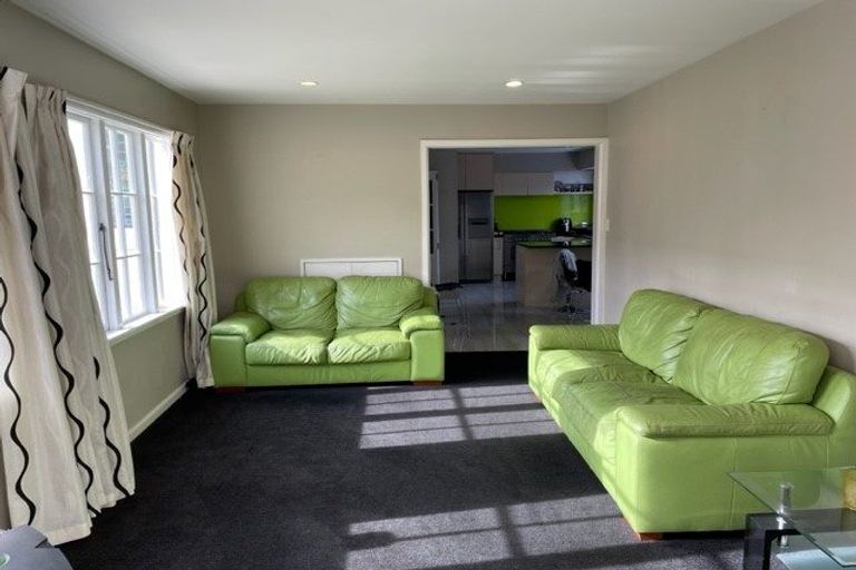 Photo of property in 55 Straven Road, Riccarton, Christchurch, 8011