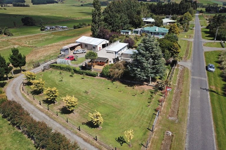 Photo of property in 49 Knutsford Road, Otautau, 9610