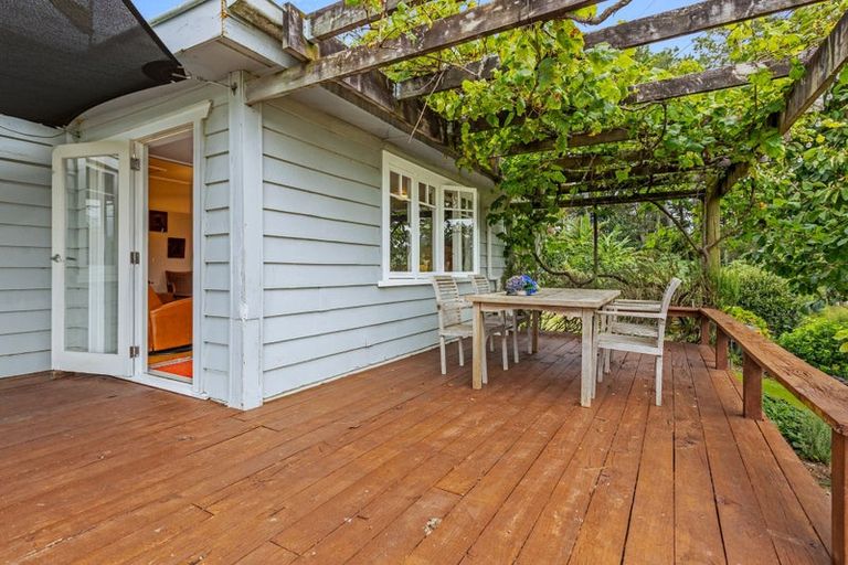 Photo of property in 37 Camp Road, Coroglen, Whitianga, 3591