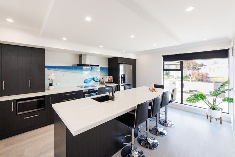 Photo of property in 37 Holdsworth Avenue, Milson, Palmerston North, 4414