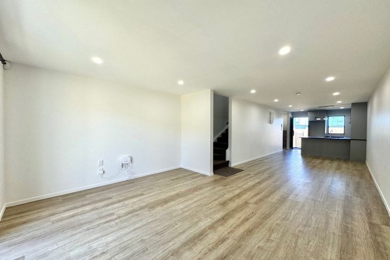 Photo of property in 50e Greenmeadows Avenue, Manurewa East, Auckland, 2102