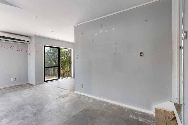 Photo of property in 12 Mili Way, Ranui, Auckland, 0612