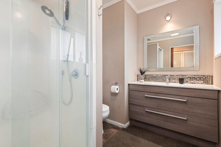 Photo of property in 19 Park View Avenue, Feilding, 4702