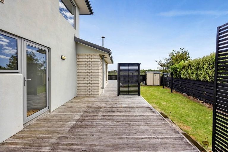 Photo of property in 17 Ponderosa Place, Opunake, 4616