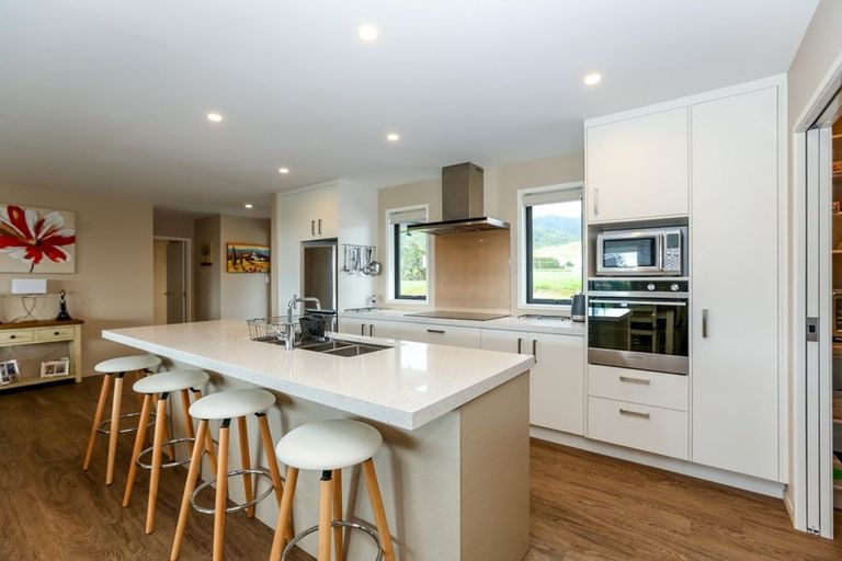 Photo of property in 1356b South Road, Kaitake, New Plymouth, 4374