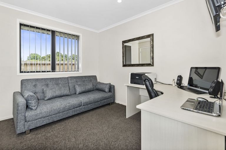 Photo of property in 13 Millbrae Place, Pokeno, 2402