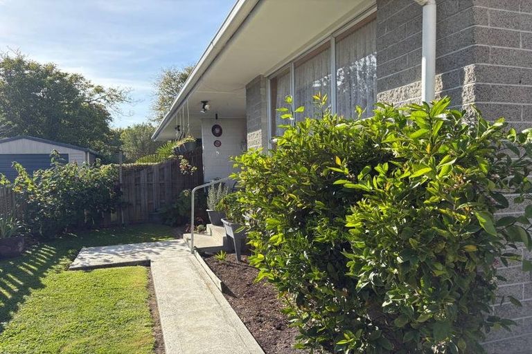 Photo of property in 2/38 Trent Street, Linwood, Christchurch, 8011