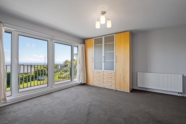 Photo of property in 160 Dyers Pass Road, Cashmere, Christchurch, 8022