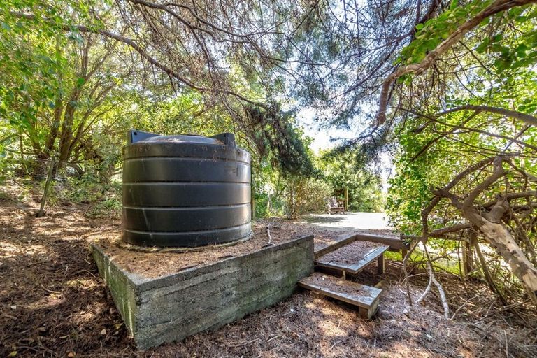 Photo of property in 24 Whangaimoana Beach Road, Whangaimoana, Featherston, 5772