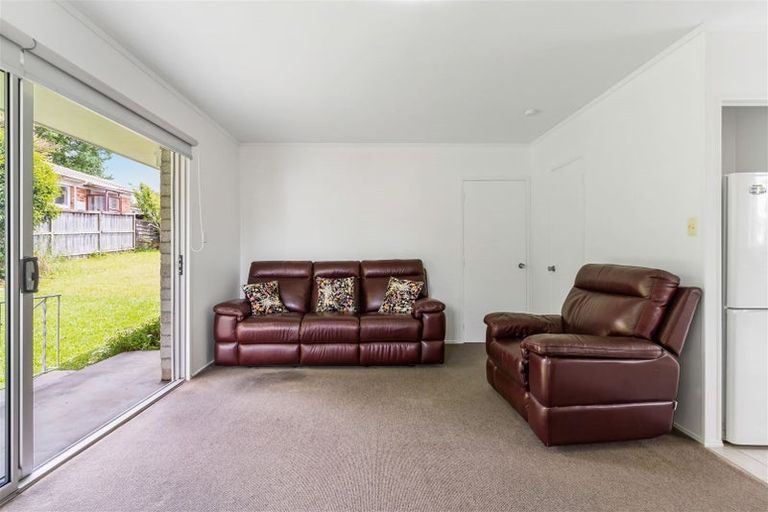 Photo of property in 2/14 Pegler Drive, Howick, Auckland, 2014