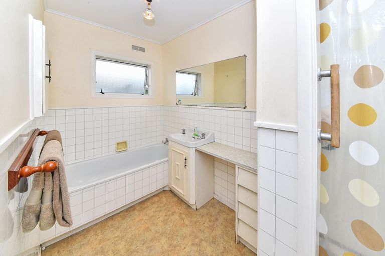 Photo of property in 1/27 Manse Road, Pahurehure, Papakura, 2113