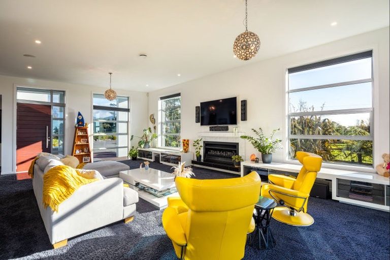 Photo of property in 1895 Egmont Road, Kaimiro, Inglewood, 4386