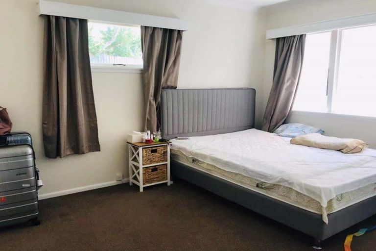 Photo of property in 2/306 Beach Road, Campbells Bay, Auckland, 0630