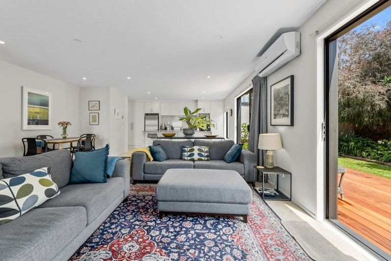 Photo of property in 72 Merivale Lane, Merivale, Christchurch, 8014