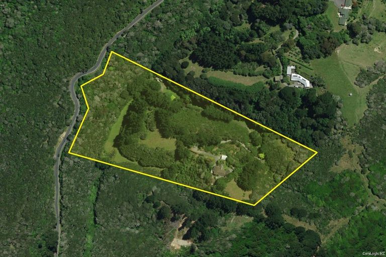 Photo of property in 104 Airlie Road, Plimmerton, Porirua, 5026