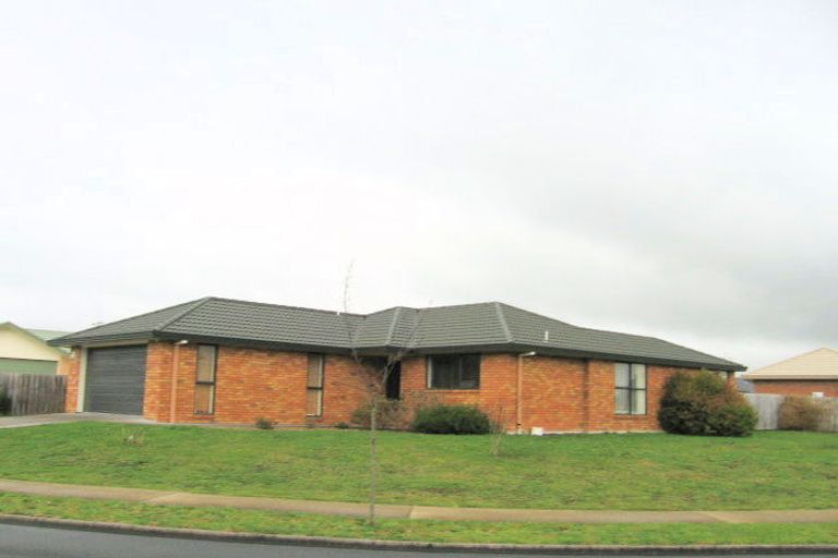 Photo of property in 10 Twickenham Place, Nawton, Hamilton, 3200