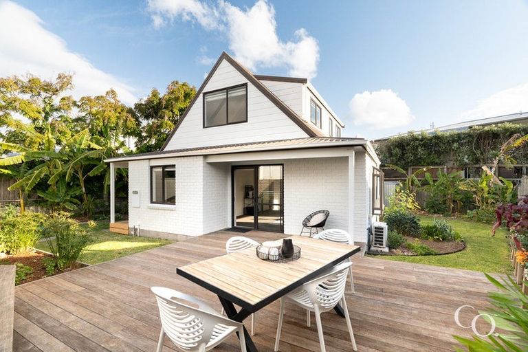 Photo of property in 18b Valley Road, Mount Maunganui, 3116