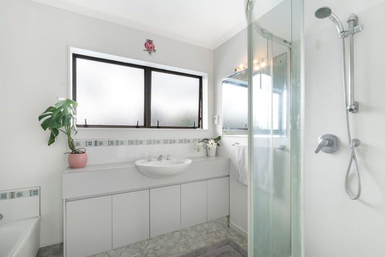 Photo of property in 2a Takahe Street, Tikipunga, Whangarei, 0112