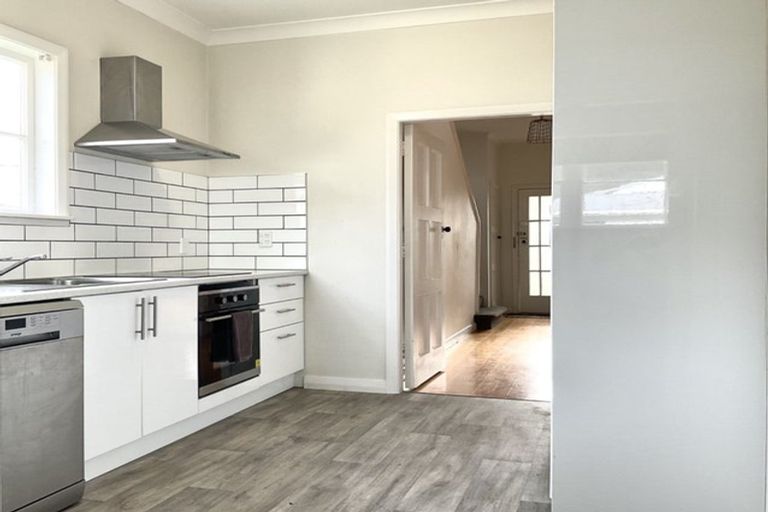 Photo of property in 1/126 Waiwhetu Road, Waterloo, Lower Hutt, 5011